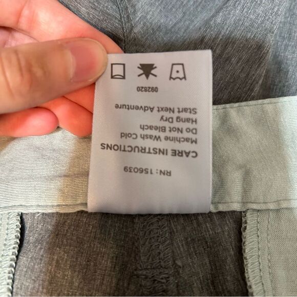 FreeFly Hybrid Short II Heathered Graphite 7" Size 32 Casual Performance - Picture 6 of 10